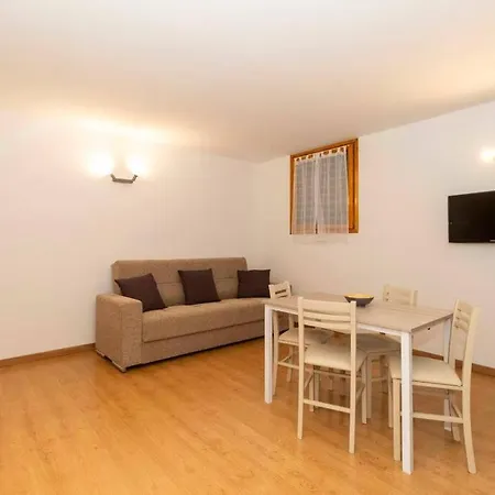 Silenziosa, Nel Verde, Pet Allowed: Golden Home* Lägenhet Turin